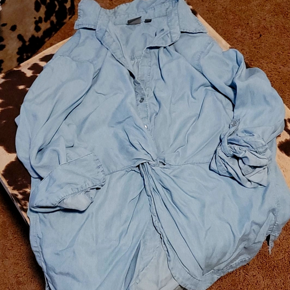 Knotted camping shirt